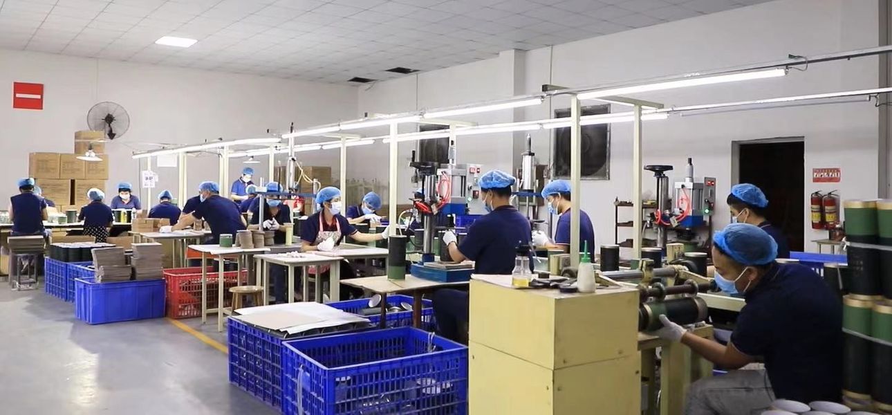Dongguan Yongjian Paper Products Co., Ltd ligne de production du fabricant