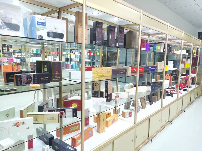 Dongguan Yongjian Paper Products Co., Ltd ligne de production du fabricant